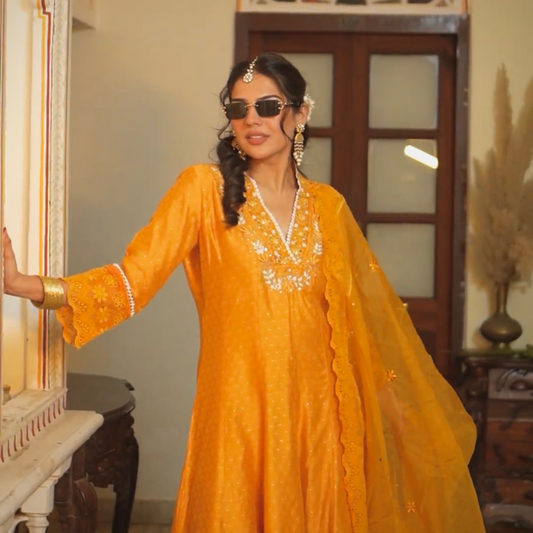 Festive Styling Tips with Aavanya