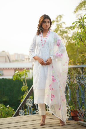 Aavanya White Georgette with Thread Work V-Neck Kurta & Trouser With Dupatta