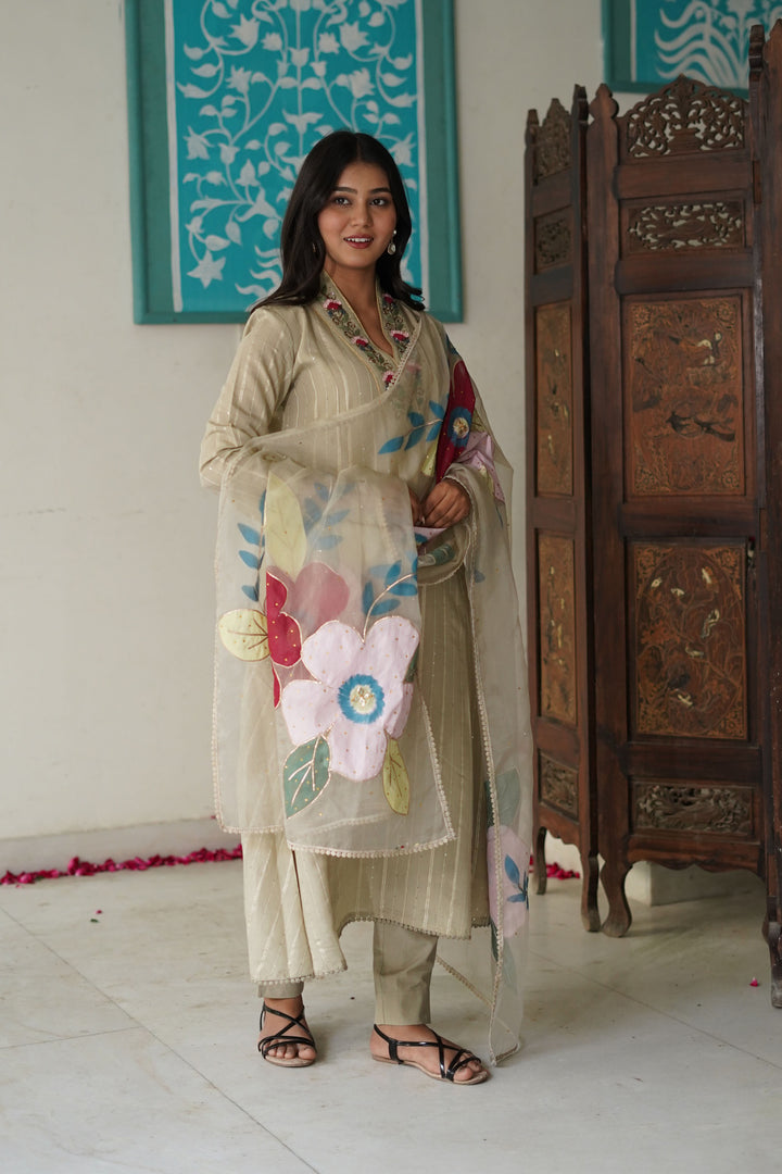 Aavanya Beige Colour Cotton with Zari Thread Work V-Neck Kurta & Trouser With Dupatta
